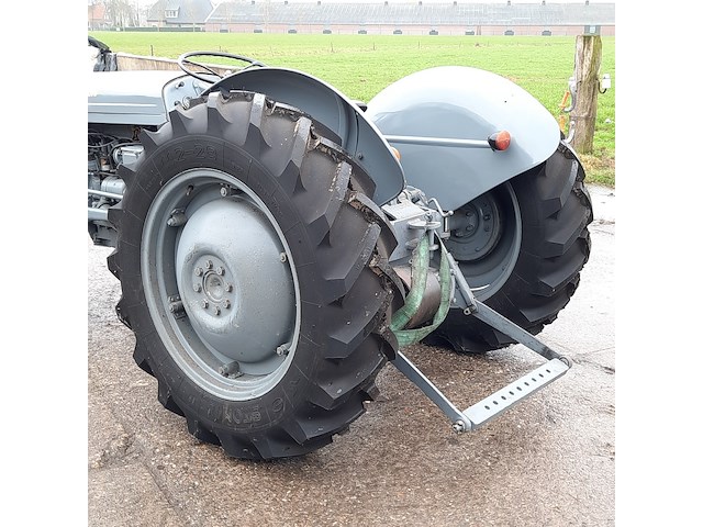 Oldtimer tractor ferguson, ted, bouwjaar 1948 - afbeelding 41 van  45
