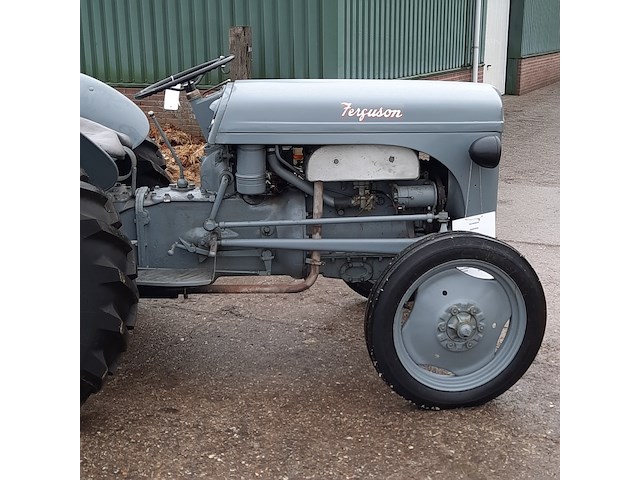 Oldtimer tractor ferguson, ted, bouwjaar 1949 - afbeelding 3 van  38