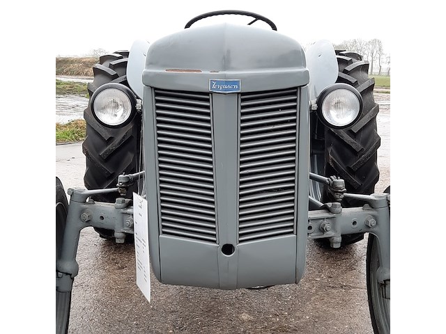 Oldtimer tractor ferguson, ted, bouwjaar 1949 - afbeelding 7 van  38
