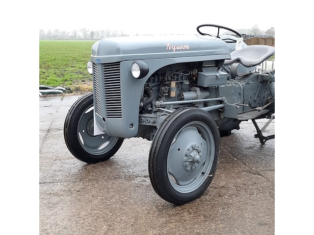 Oldtimer tractor ferguson, ted, bouwjaar 1949 - afbeelding 12 van  38