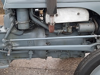 Oldtimer tractor ferguson, tef - afbeelding 5 van  37