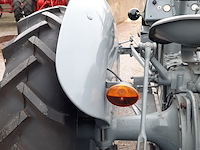 Oldtimer tractor ferguson, tef - afbeelding 19 van  37