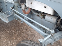 Oldtimer tractor ferguson, tef - afbeelding 27 van  37