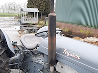 Oldtimer tractor ferguson, tef - afbeelding 29 van  37