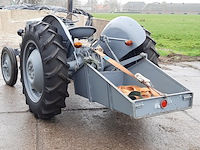 Oldtimer tractor ferguson, tef - afbeelding 34 van  37