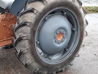 Oldtimer tractor (goudbuik) ferguson, te35, bouwjaar 1956 - afbeelding 19 van  36