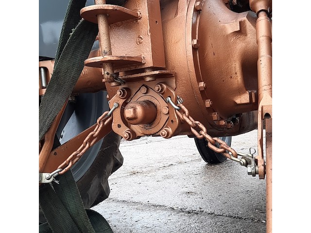 Oldtimer tractor (goudbuik) ferguson, te35, bouwjaar 1956 - afbeelding 24 van  36