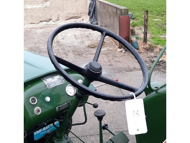 Oldtimer tractor herman lanz, hela, d415, bouwjaar 1951 - afbeelding 11 van  37