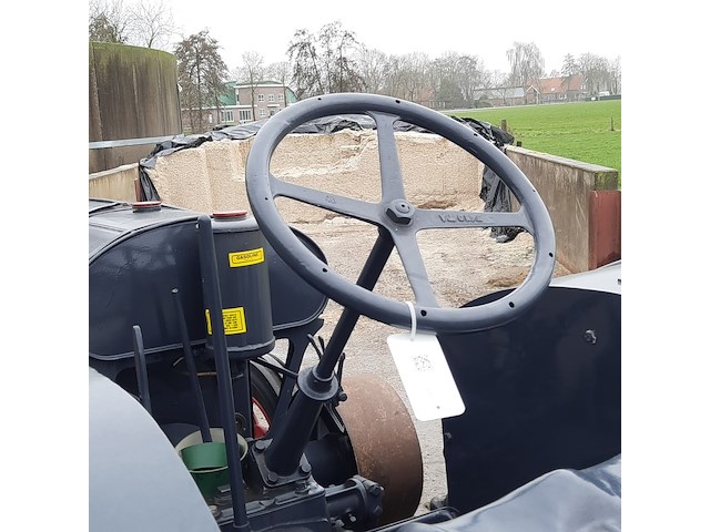 Oldtimer tractor mc comic deering, f13, bouwjaar 1926 - afbeelding 7 van  31