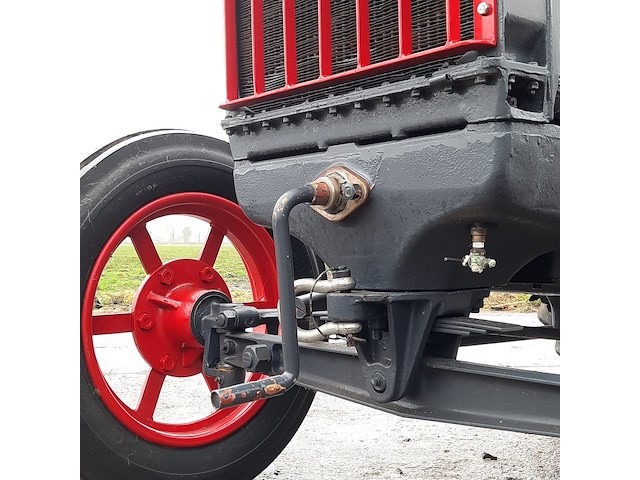 Oldtimer tractor mc comic deering, f13, bouwjaar 1926 - afbeelding 19 van  31