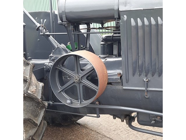 Oldtimer tractor mc comic deering, f13, bouwjaar 1926 - afbeelding 24 van  31