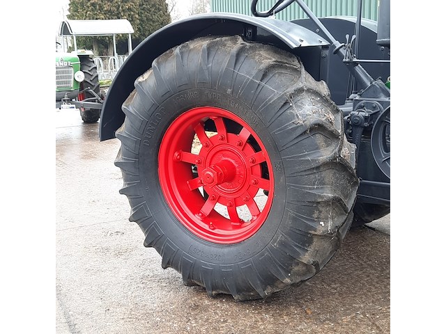 Oldtimer tractor mc comic deering, f13, bouwjaar 1926 - afbeelding 31 van  31