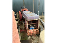 Oldtimer tractor - afbeelding 6 van  7
