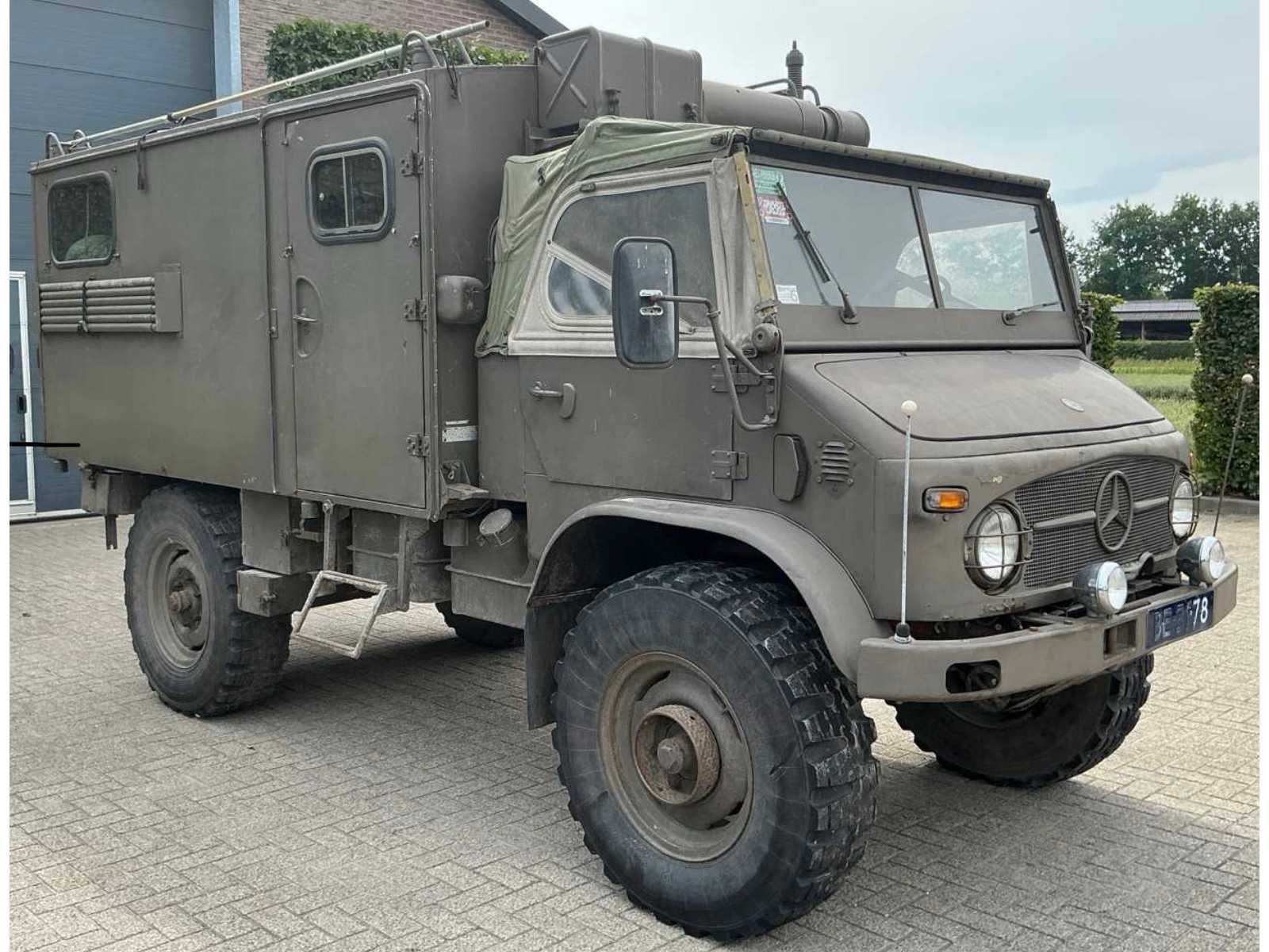 Oldtimer tractoren, auto's, heftrucks, agrarische machines en onderdelen