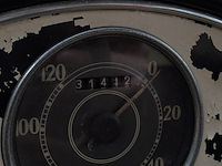 Oldtimer volkswagen, kever, bouwjaar 1950 - afbeelding 30 van  56