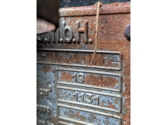 Oldtimer volkswagen, kever, bouwjaar 1950 - afbeelding 49 van  56