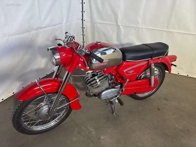 Oldtimer zundapp 517 - afbeelding 33 van  36