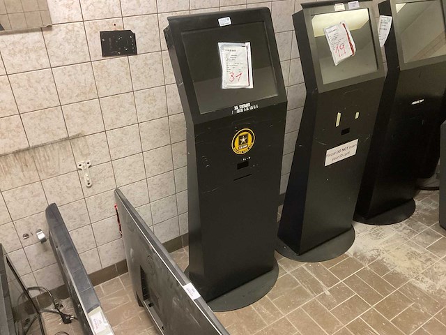 Olea kiosks electronic kiosk - afbeelding 1 van  6