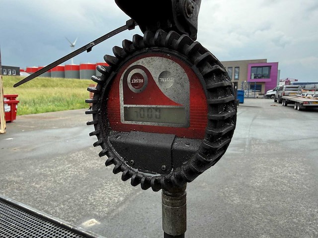 Olie aftap station - afbeelding 3 van  5