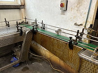 Olie afvul- en verpakkingslijn - afbeelding 46 van  48