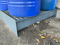 Olie doseersysteem + opvangbakken + vaten - afbeelding 3 van  11