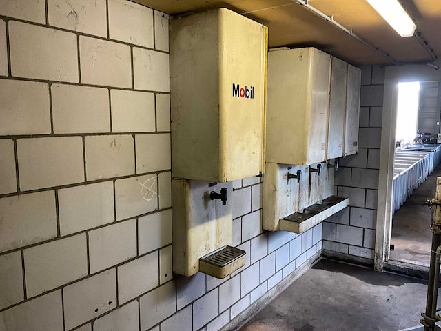Oliebar - afbeelding 1 van  13
