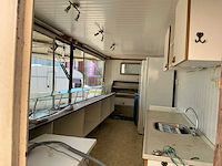 Oliebollen foodtruck - afbeelding 9 van  10