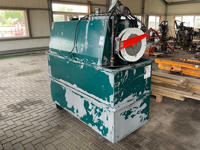 Oliebunker met opvangbak - afbeelding 1 van  4