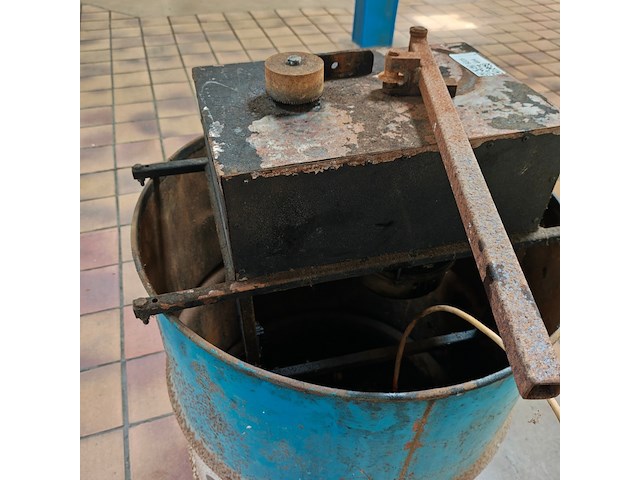 Oliefilter afsnij apparaat - afbeelding 2 van  3