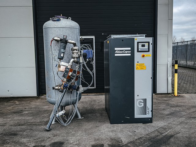 Oliegeïnjecteerde schroefcompressor, atlas copco, ga30+ - afbeelding 1 van  27