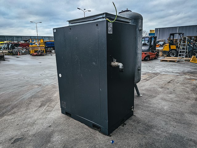 Oliegeïnjecteerde schroefcompressor, atlas copco, ga30+ - afbeelding 25 van  27