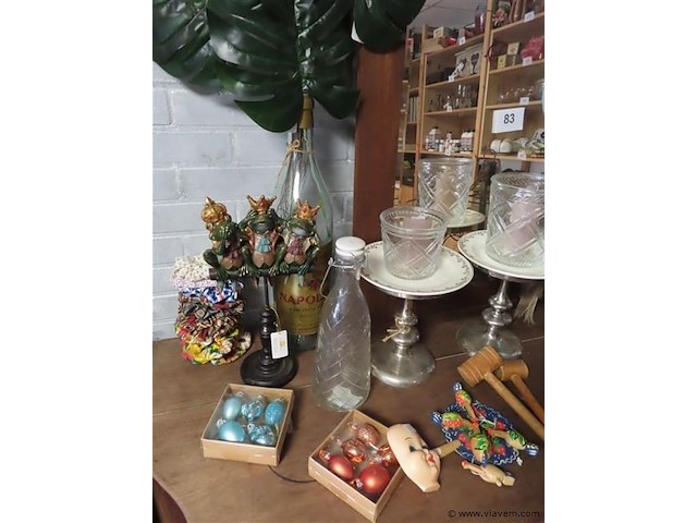 Olielampen, wereldbol, spiegel, groot lot op de kast - afbeelding 8 van  10