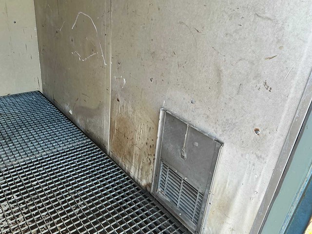 Olieopslag container - afbeelding 8 van  10