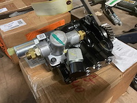 Oliepomp - afbeelding 1 van  5