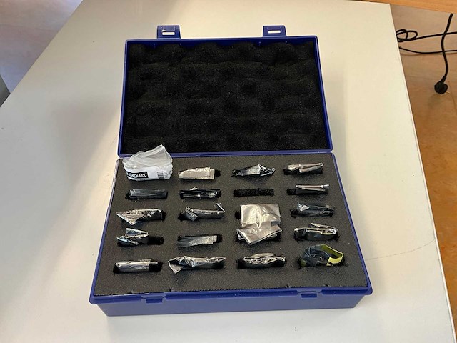 Olightek display (20x) - afbeelding 2 van  2