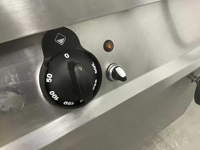 Olis - 94/10 kbei - mobiele kantelbare braadslede - afbeelding 6 van  11