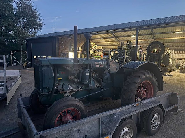 Oliver hard - slinger - oldtimer tractor - afbeelding 2 van  6