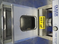 Oliver - afbeelding 4 van  7