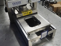 Oliver - afbeelding 2 van  8