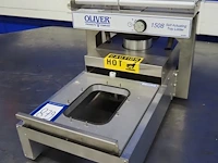 Oliver - afbeelding 2 van  6