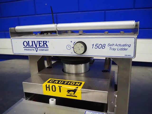 Oliver - afbeelding 5 van  6
