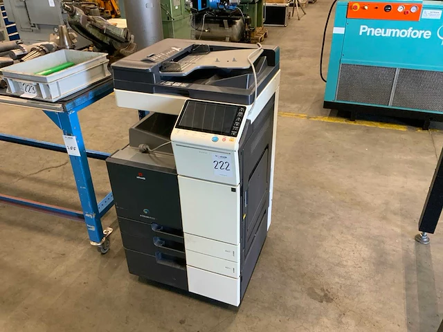 Olivetti d-colormf 222 plus kopieerapparaat - afbeelding 1 van  6