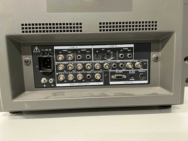 Olympus - oev203 - monitor - afbeelding 2 van  2