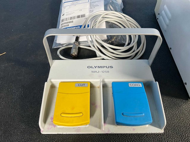 Olympus - surgmaster/ues-40 elektrochirurgietoestel - 2010 - afbeelding 4 van  6
