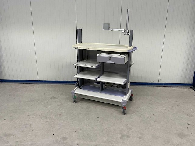 Olympus - wm-60 mobile workstation - endoscopiekar - afbeelding 1 van  3
