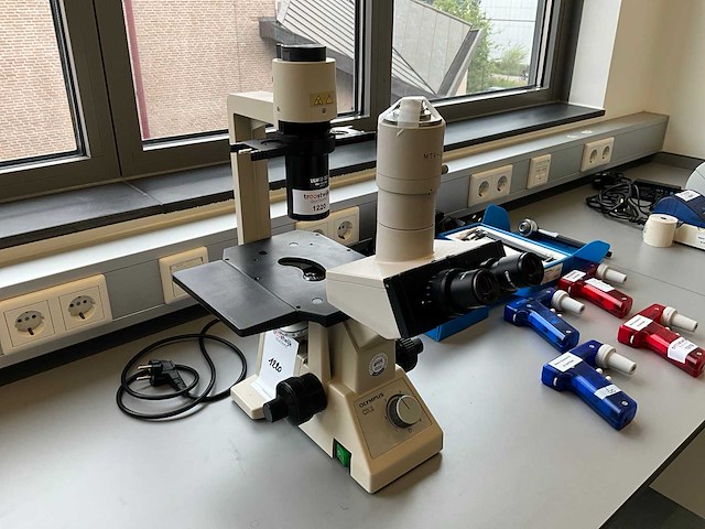 Olympus ck2 biologische microscoop - afbeelding 2 van  11