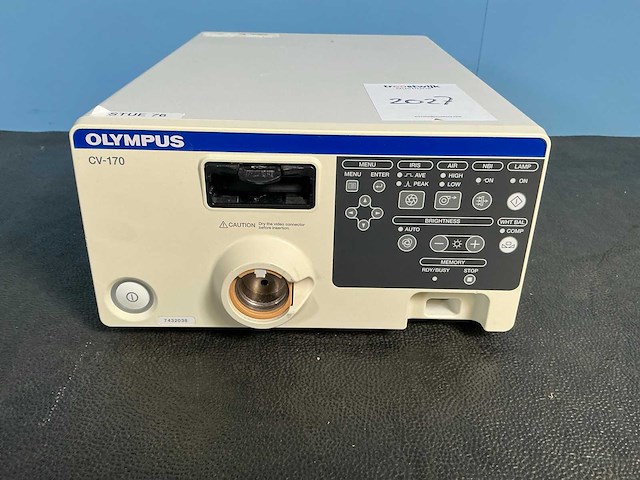 Olympus cv-170 videoprocessor - afbeelding 2 van  2
