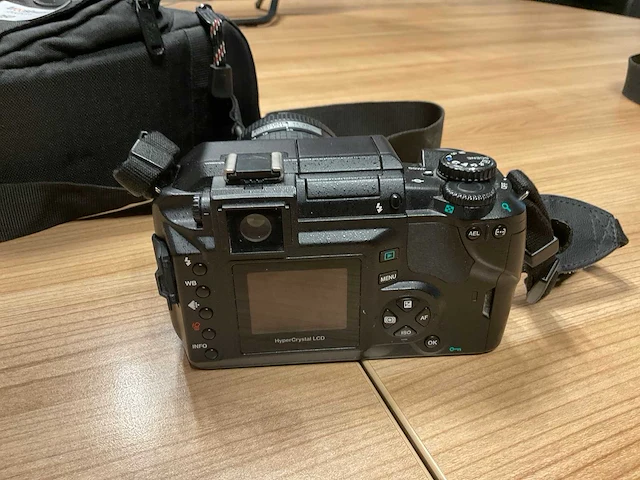Olympus e-300 fotocamera - afbeelding 3 van  3