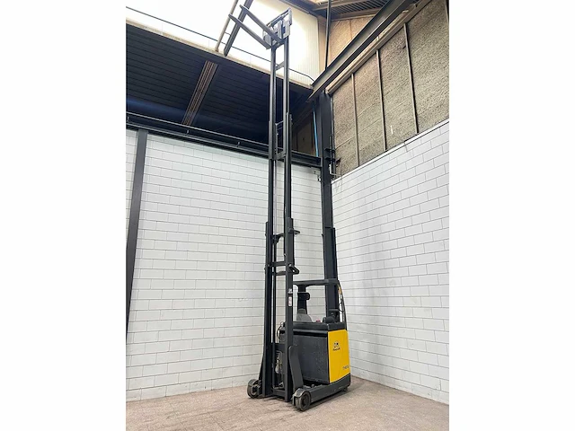Om - 2004 - thesi b2 k23 - reach truck - afbeelding 8 van  13