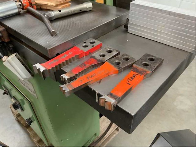 Om b1p gatensteekmachine - afbeelding 2 van  8